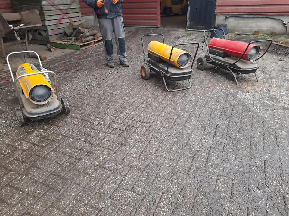 Voorbereiding op koude tijden bij Boerderijwinkel Lensink in Aalten